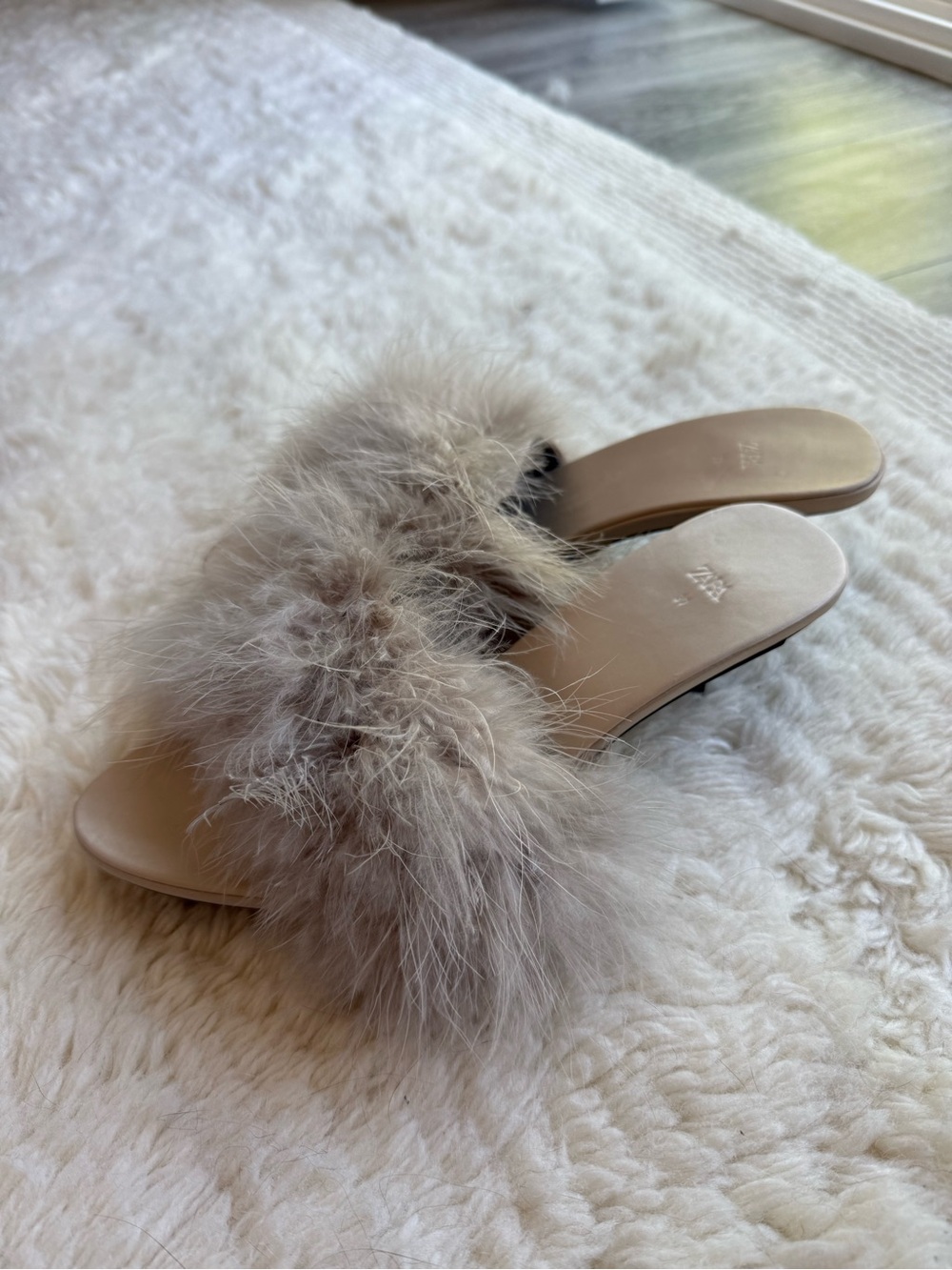 ZARA Feather Slide Sandals Nude Beige Size 37 | Never Worn | Sold Out